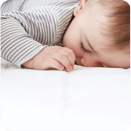 Le matelas bébé anti-étouffement, nos 3 conseils pour bien choisir