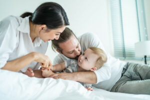 Quels sont les bénéfices insoupçonnés de dormir avec bébé les premiers mois ? 2